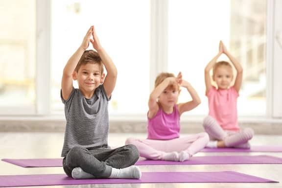 instructorado de yoga para niños en cultura-yoga